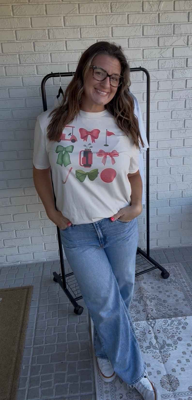 Bow & Birdie Graphic Tee | Everyday Graphic Tee